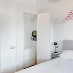 Land Here In A Center *