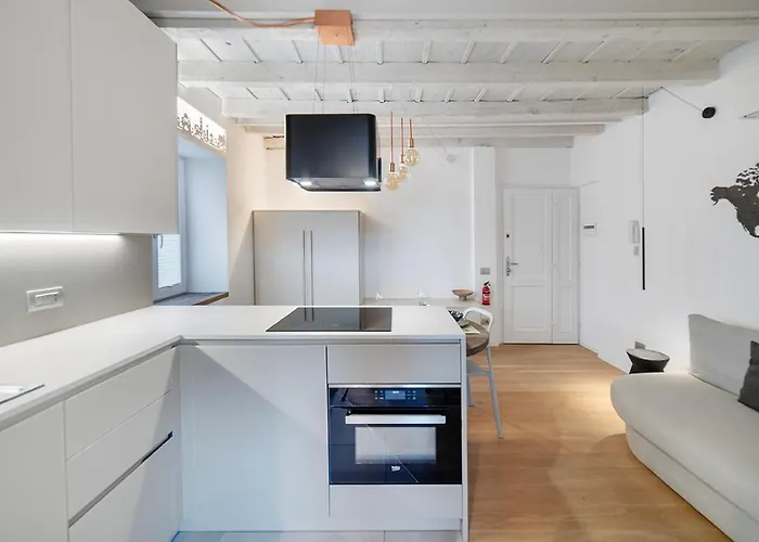 Land Here In A Center